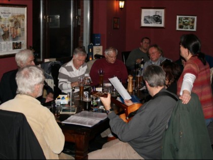 Foto: Loch Ness - Scottish Pub